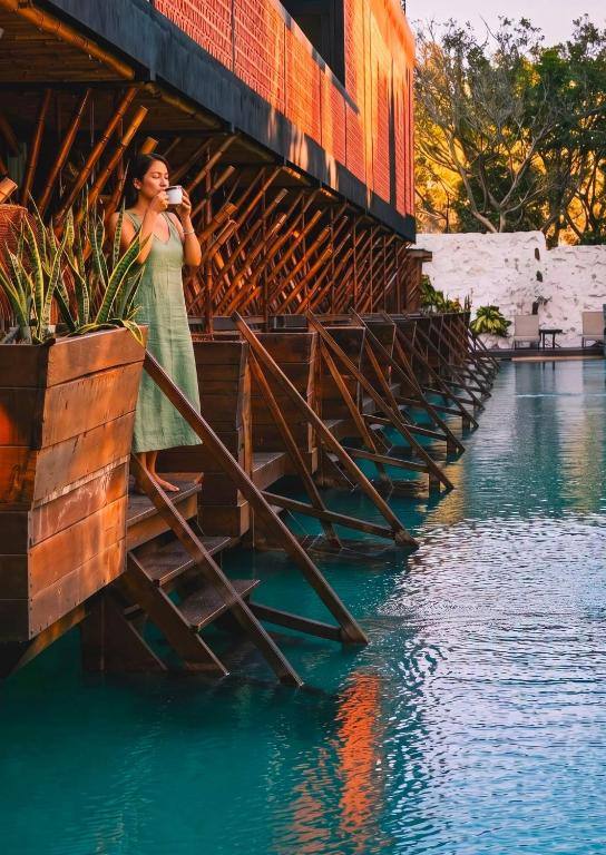 Akuazul Resorts Adults Only: Surrounding environment
