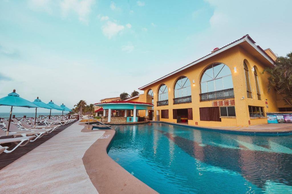 All Ritmo Cancun Resort & Waterpark: Swimming pool