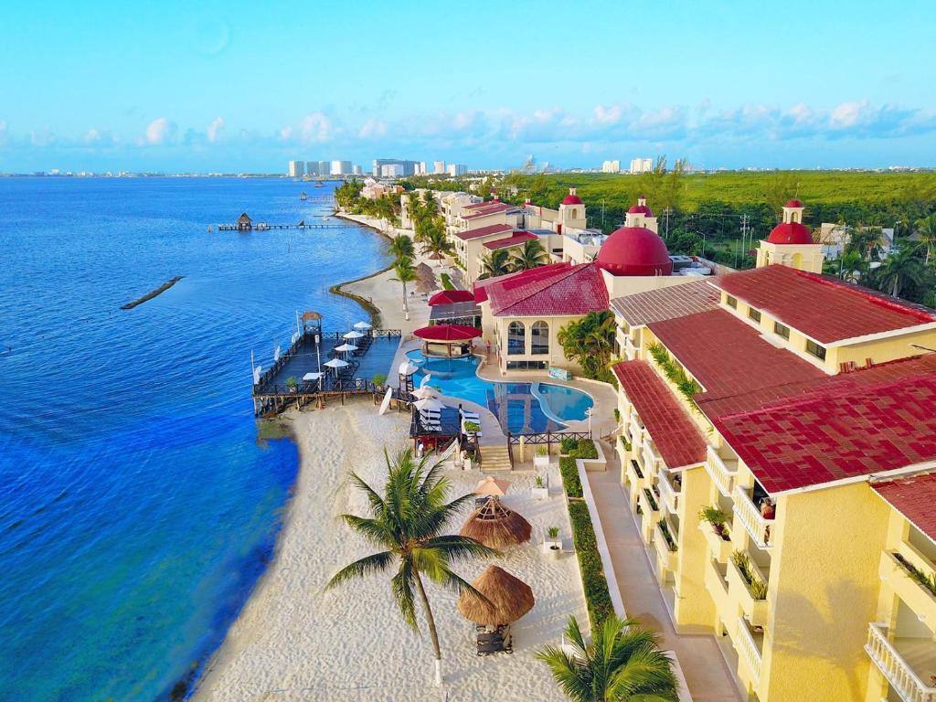 All Ritmo Cancun Resort & Waterpark: Exterior view