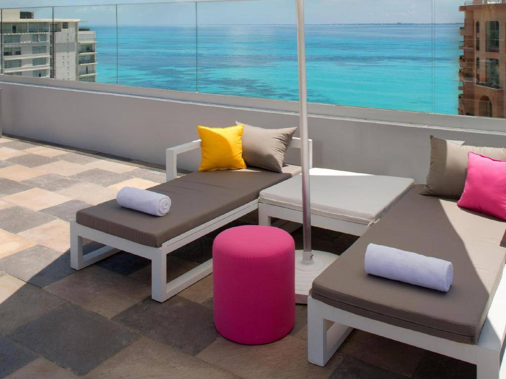 Aloft by Marriott Cancun: Balcony/terrace