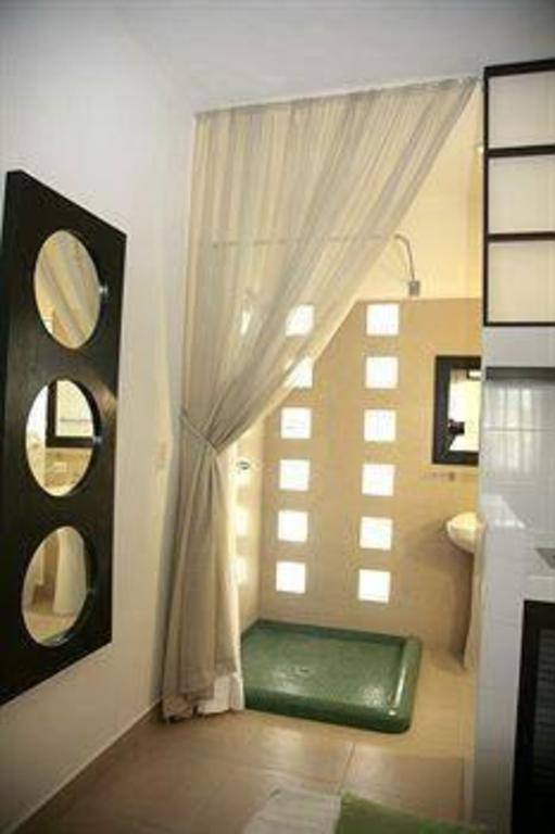 Art Deco Suites: Room photos