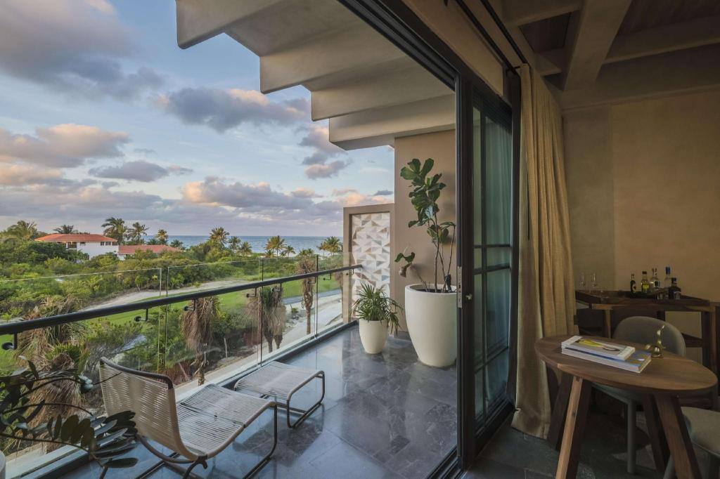 Atelier Playa Mujeres: Balcony/terrace
