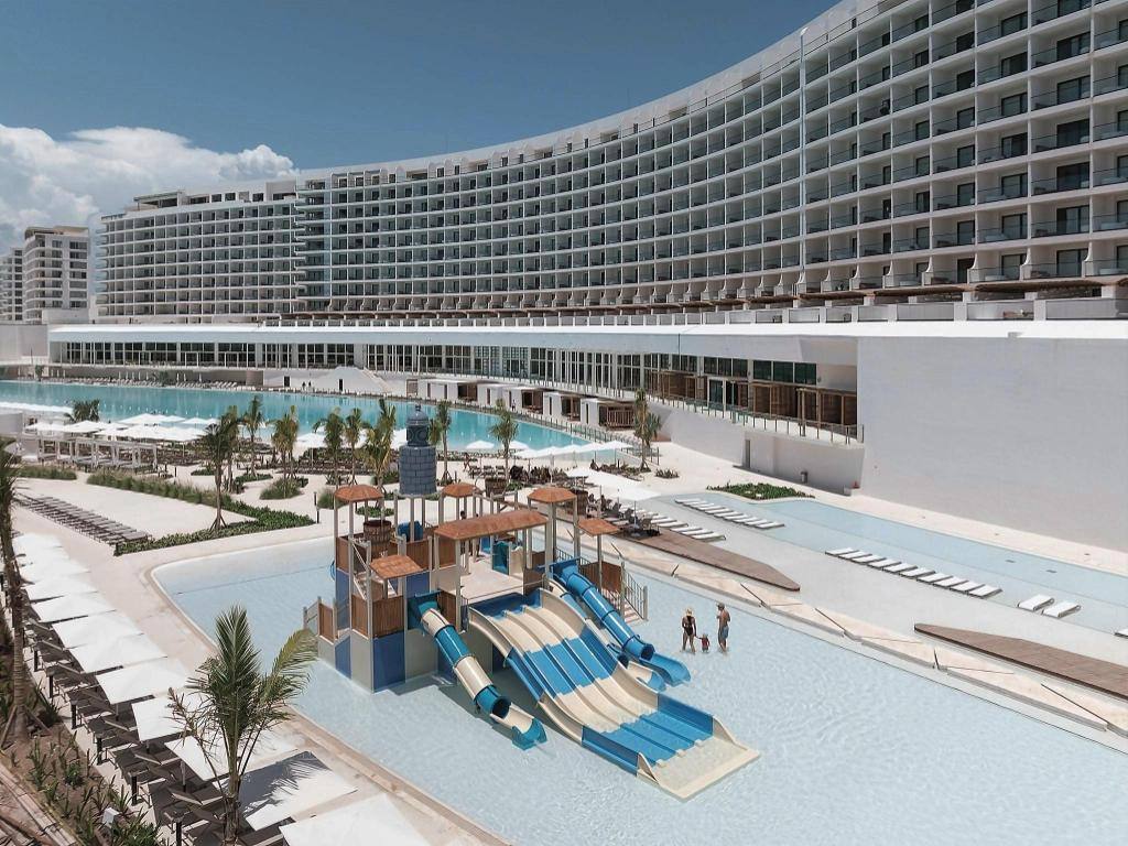 AVA Resort Cancun: Swimming pool