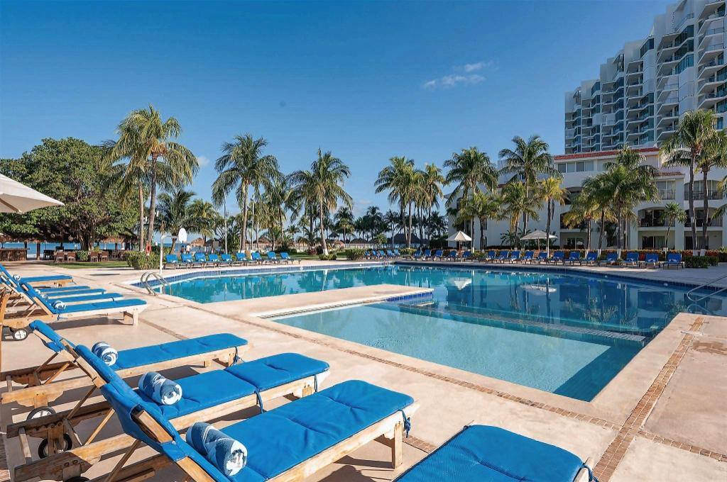 Beachscape Kin Ha Villas & Suites: Swimming pool
