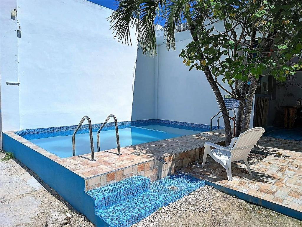 Blue Coconut Cancún Hotel: Swimming pool