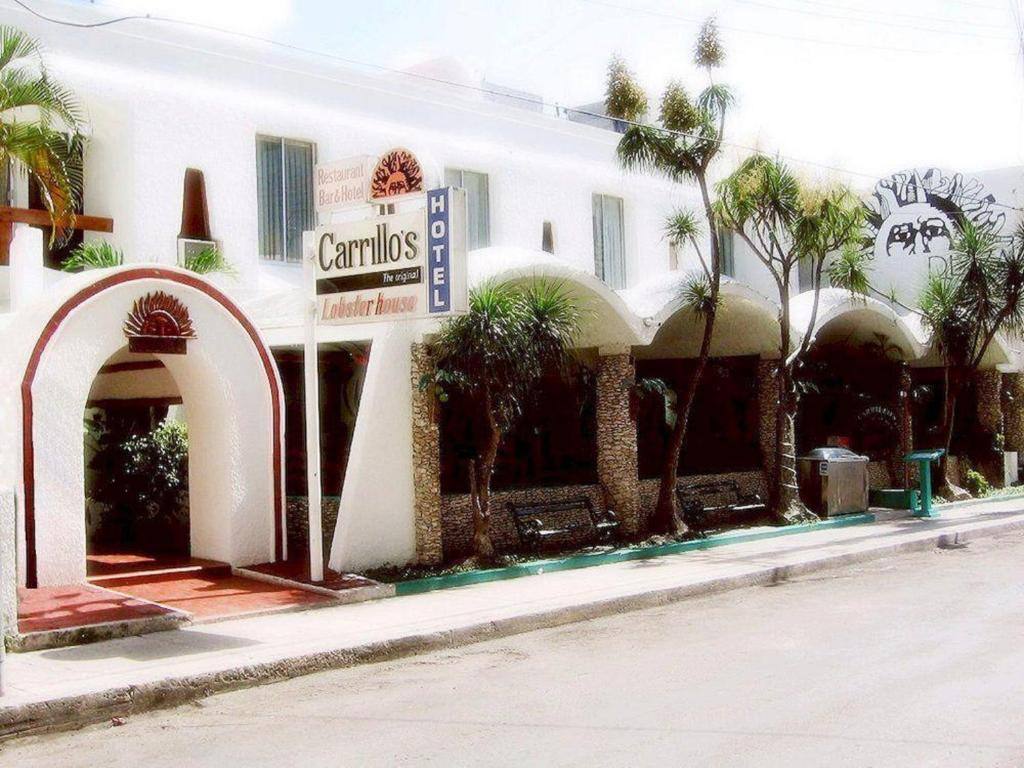 Carrillo's Hotel: Entrance