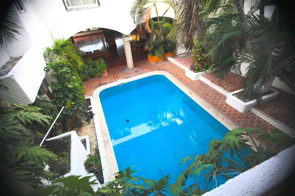 Carrillo's Hotel: Swimming pool