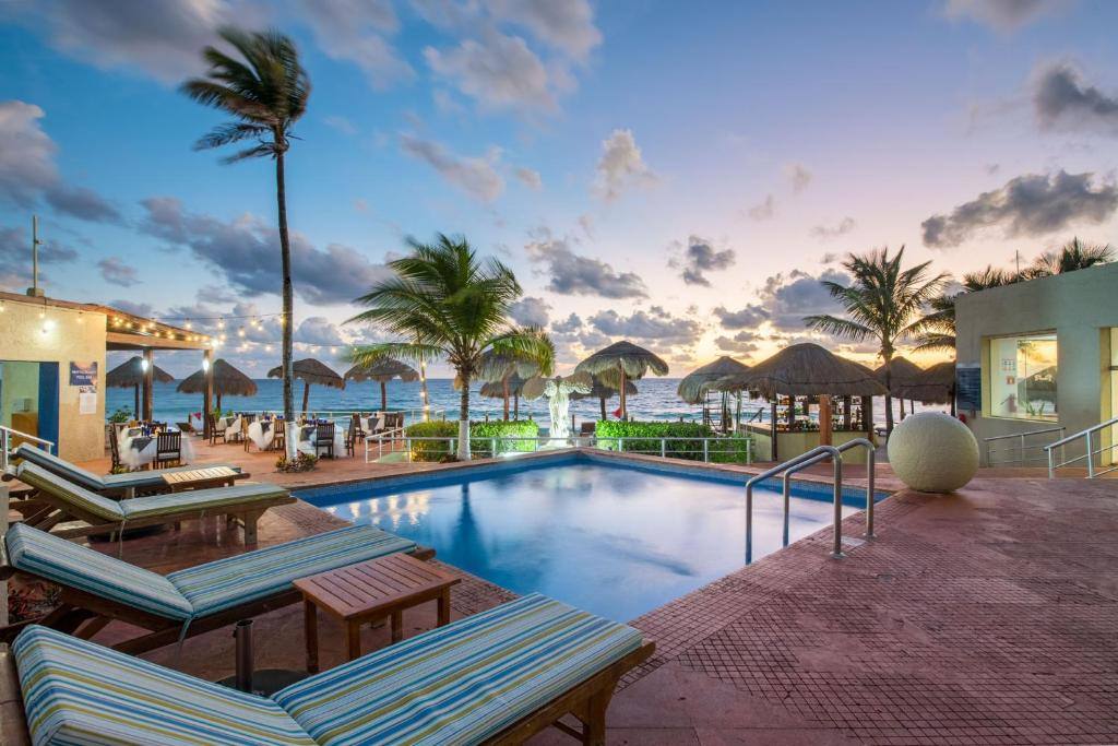 Club Regina Cancun: View