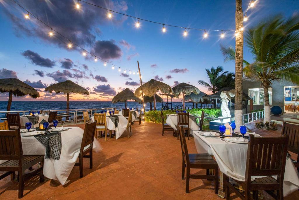 Club Regina Cancun: Restaurant