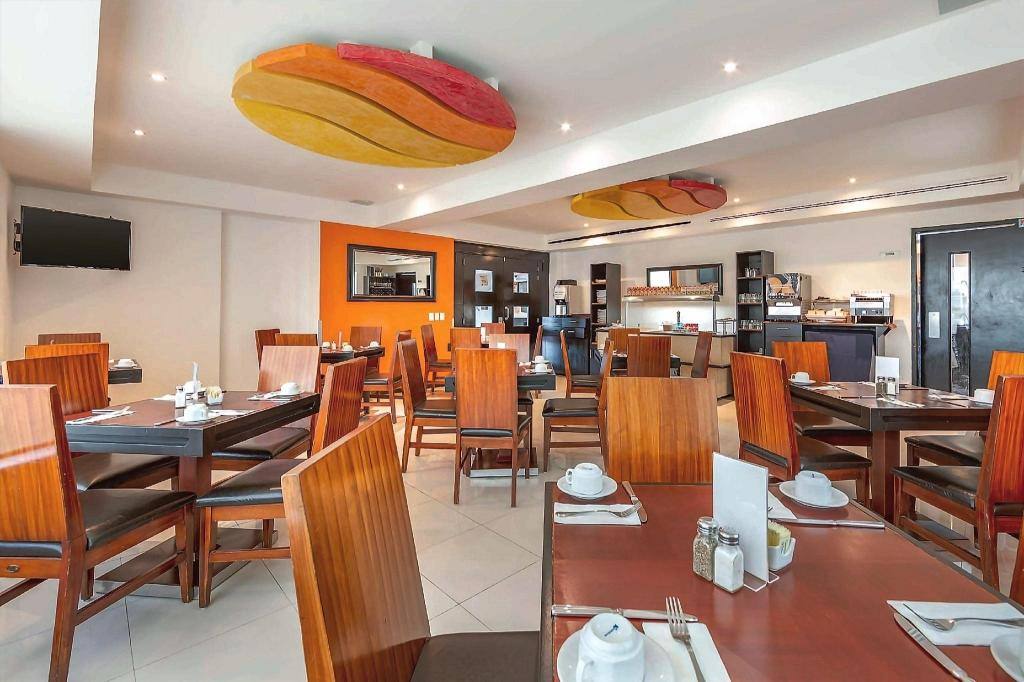 Comfort Inn Cancun Aeropuerto: Restaurant