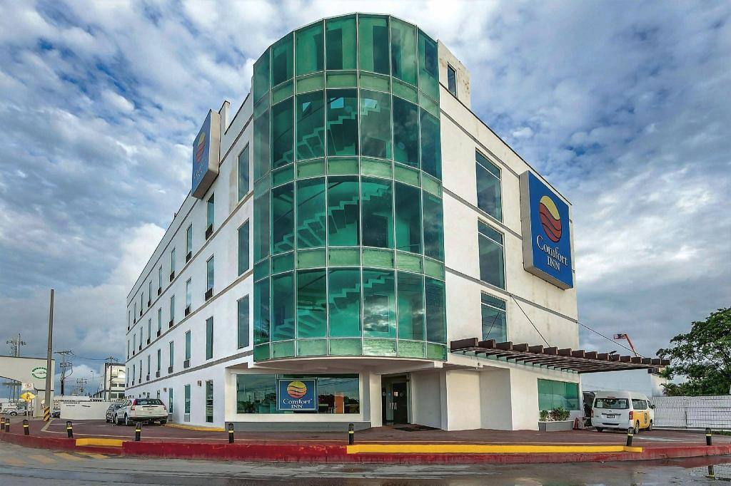 Comfort Inn Cancun Aeropuerto: Exterior view