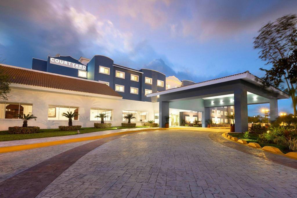 Courtyard by Marriott Cancun Airport: Property views