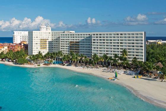 Dreams Sands Cancun Resort & Spa: Exterior view