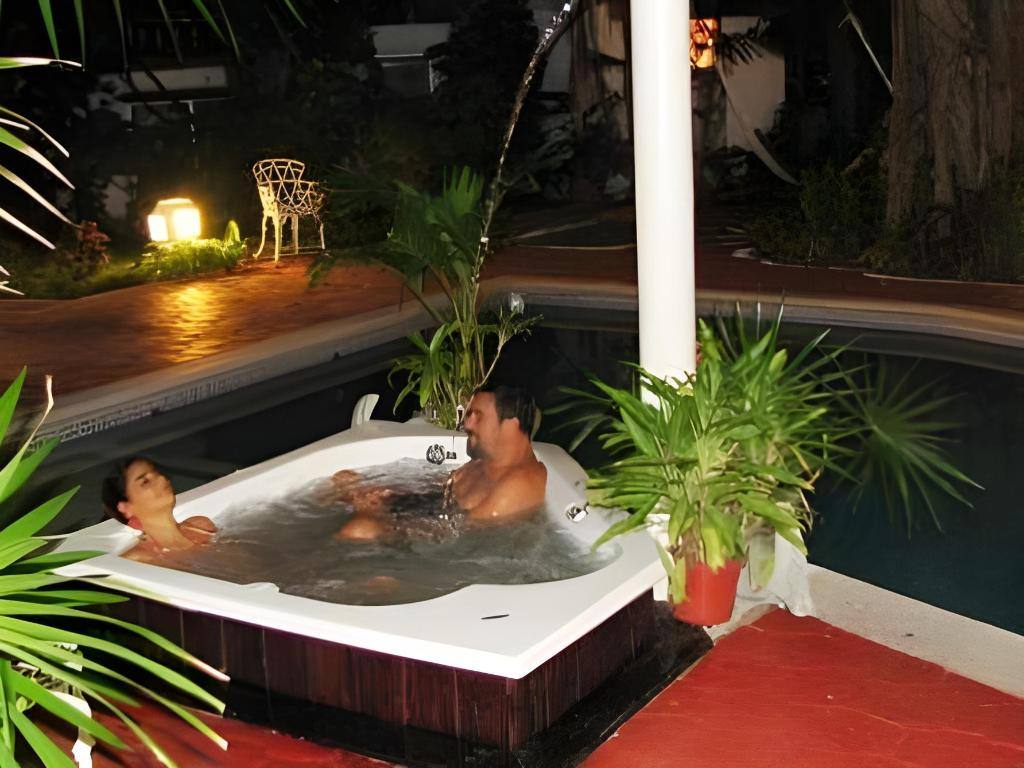 Eco-Hotel El Rey Del Caribe: Hot tub