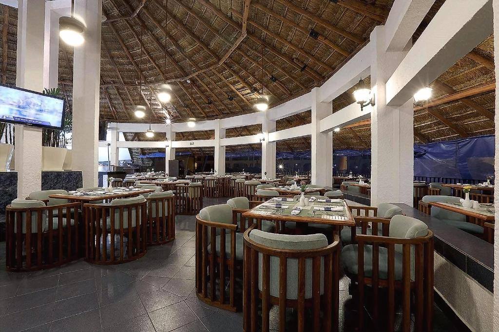Emporio Cancun: Restaurant