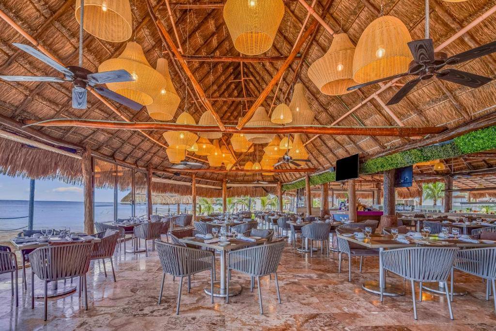 Fiesta Americana Cancún Villas: Restaurant