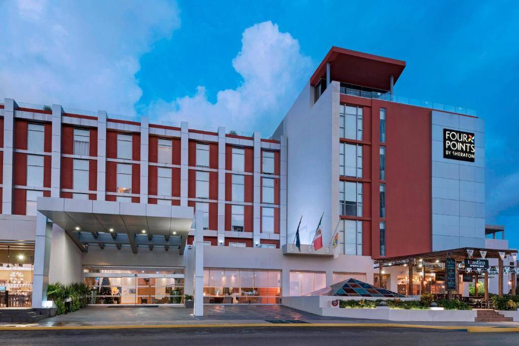 Four Points by Sheraton Cancun Centro: Exterior view