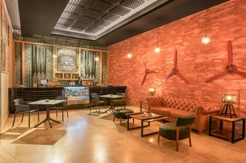 GR Solaris Caribe: Coffee shop