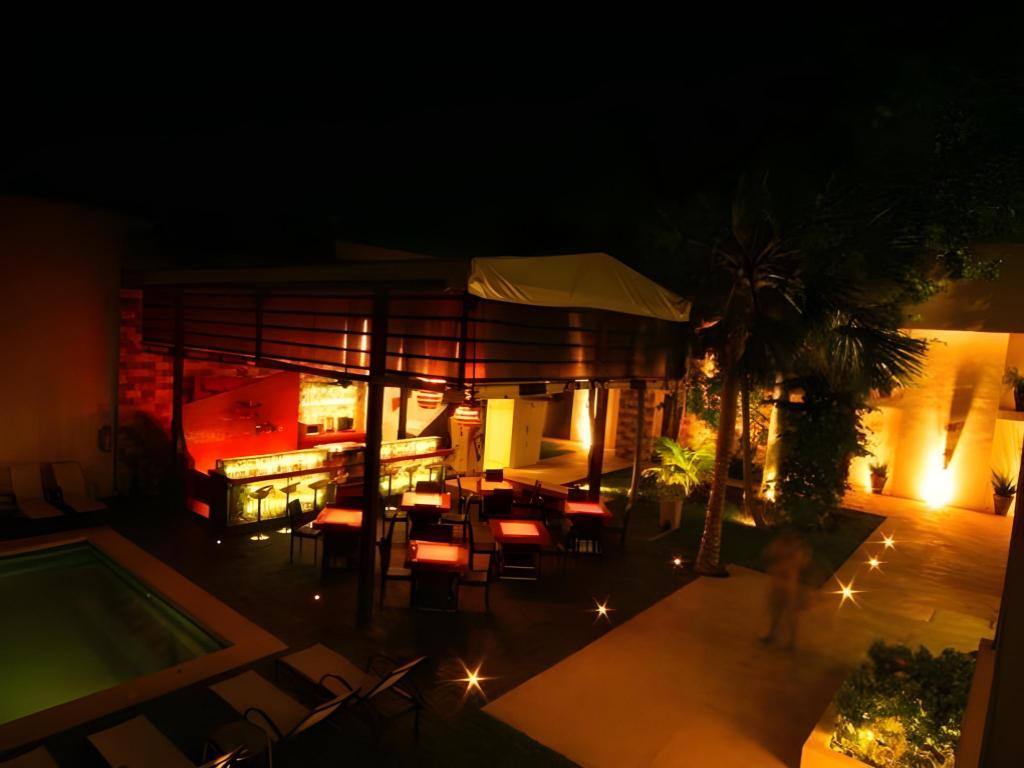 Grand City Hotel: Restaurant