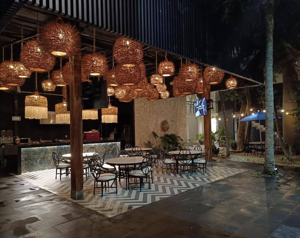 Grand City Hotel: On-site dining