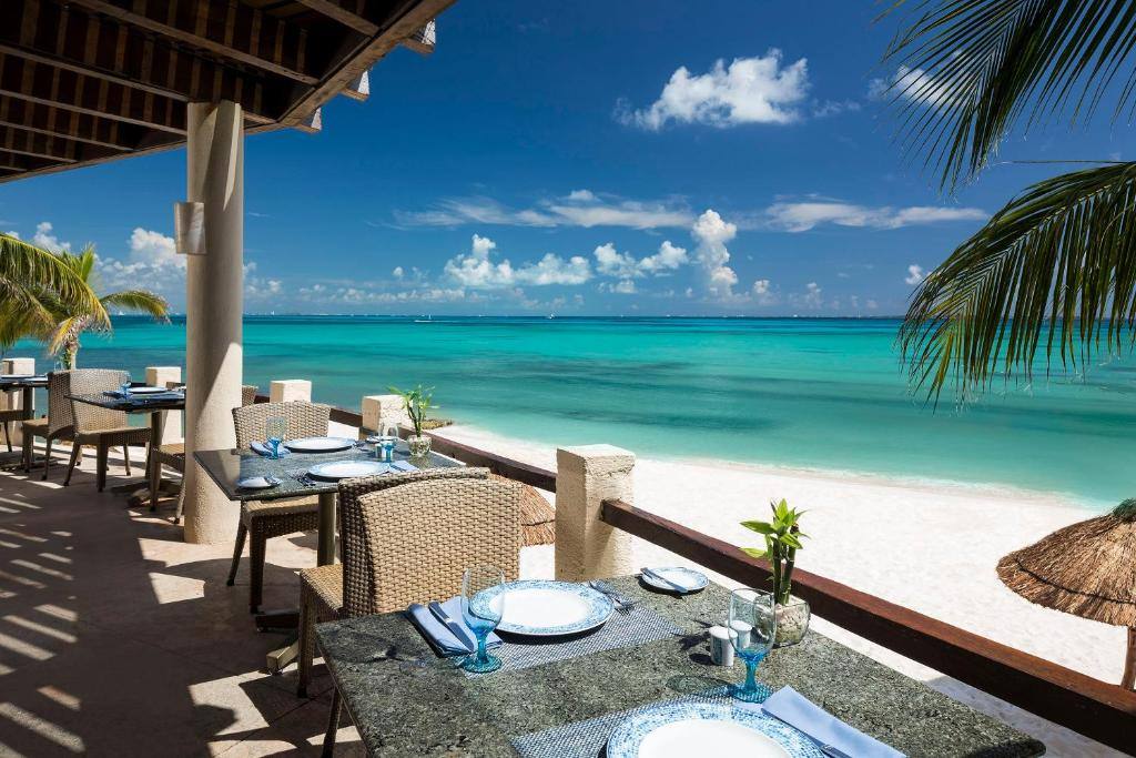 Grand Fiesta Americana Coral Beach: Restaurant