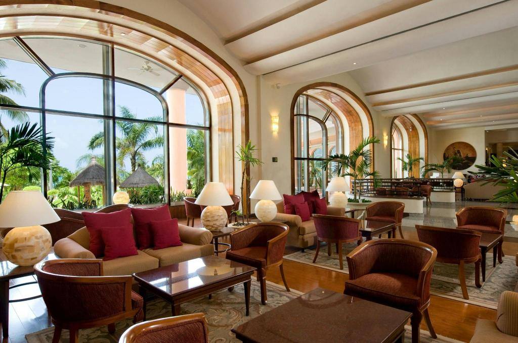 Grand Fiesta Americana Coral Beach: Lobby