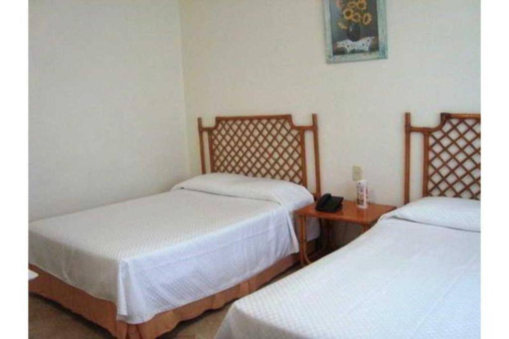 Grand Royal Lagoon: Other