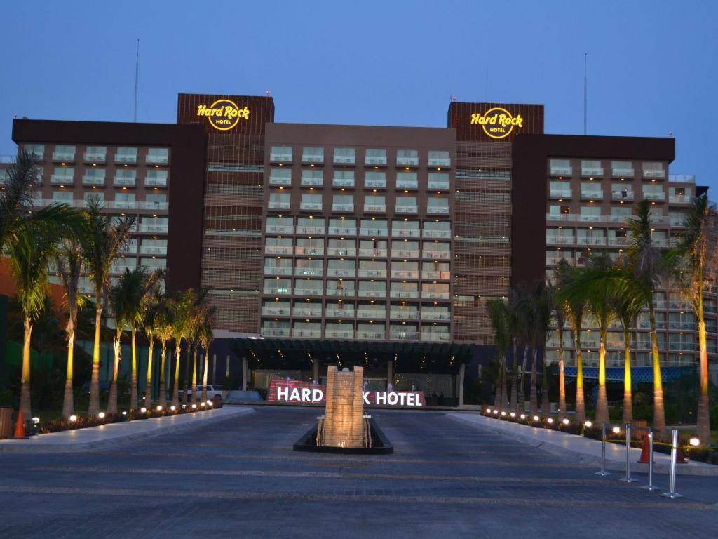 Hard Rock Hotel Cancun: Exterior view