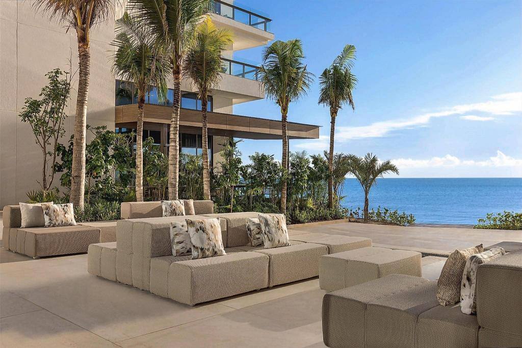 Hilton Cancun, an All-Inclusive Resort: Exterior view