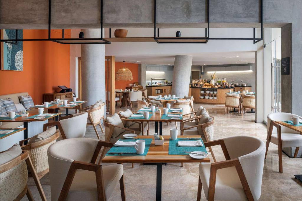 Hilton Garden Inn Cancun Airport: Restaurant