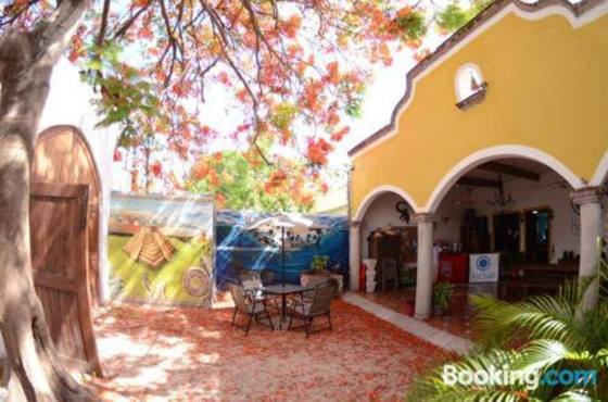 Hostel Ka'beh: Property views