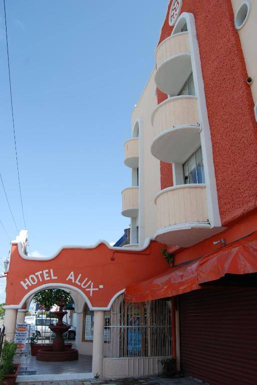 Hotel Alux Cancun: Entrance