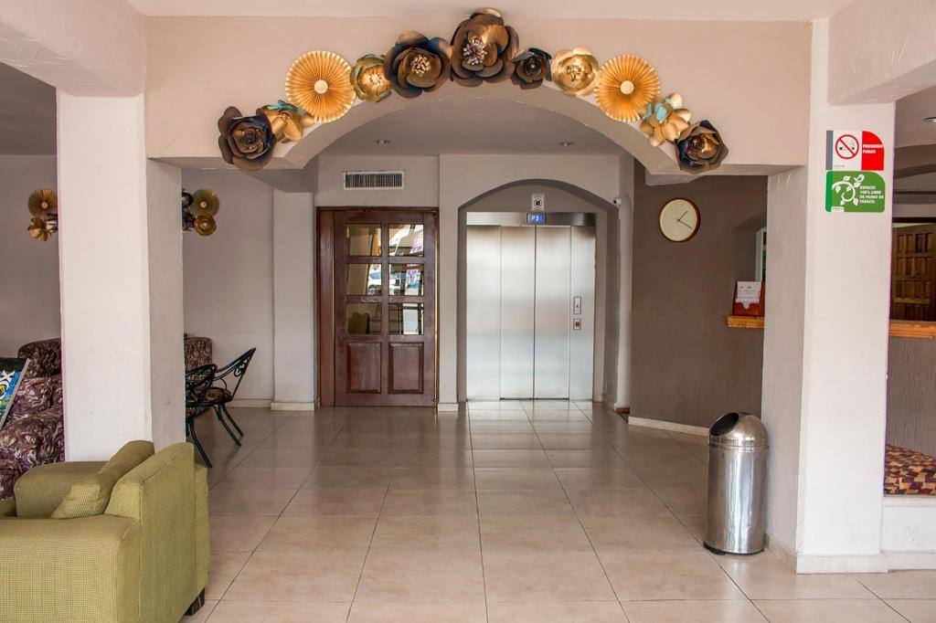 Hotel Batab: Lobby