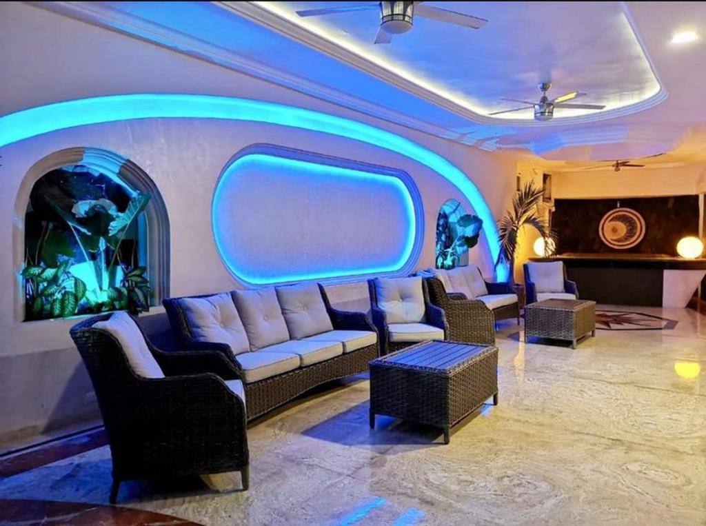 Hotel Blue Star: Facility photos