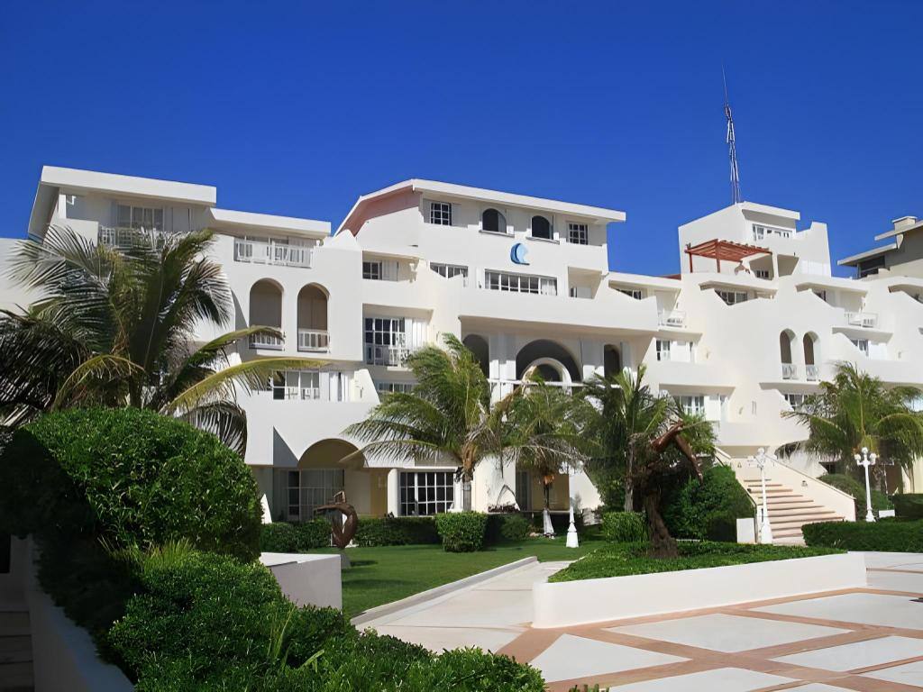 Hotel Casa Turquesa: Property views