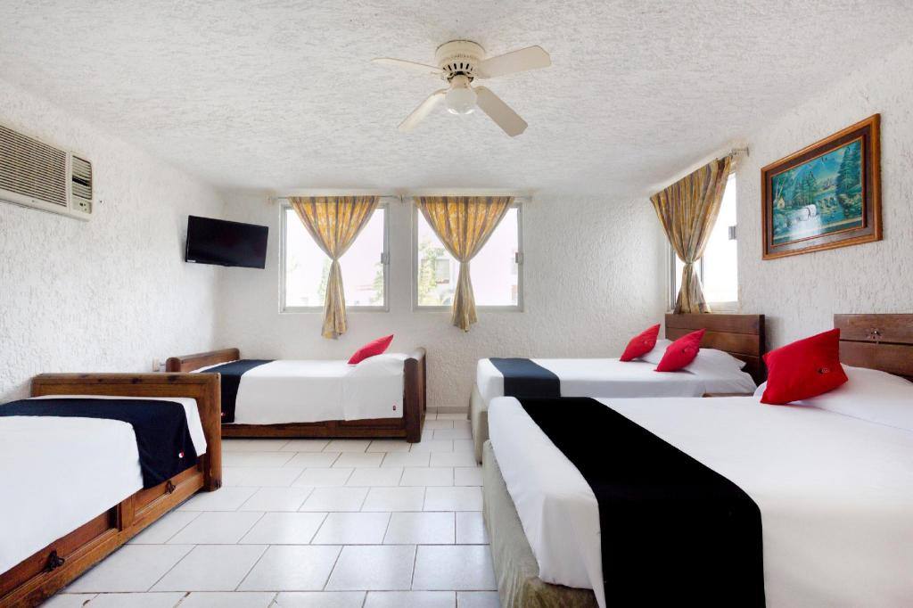 HOTEL FARALLON INN: Bedroom