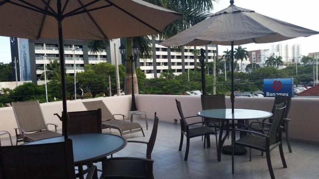 Hotel Handall Cancun: Property views