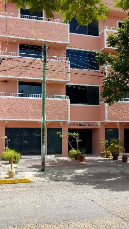Hotel Ikaro Suites: Exterior view