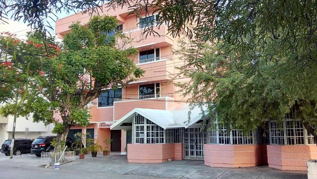 Hotel Ikaro Suites: Exterior view
