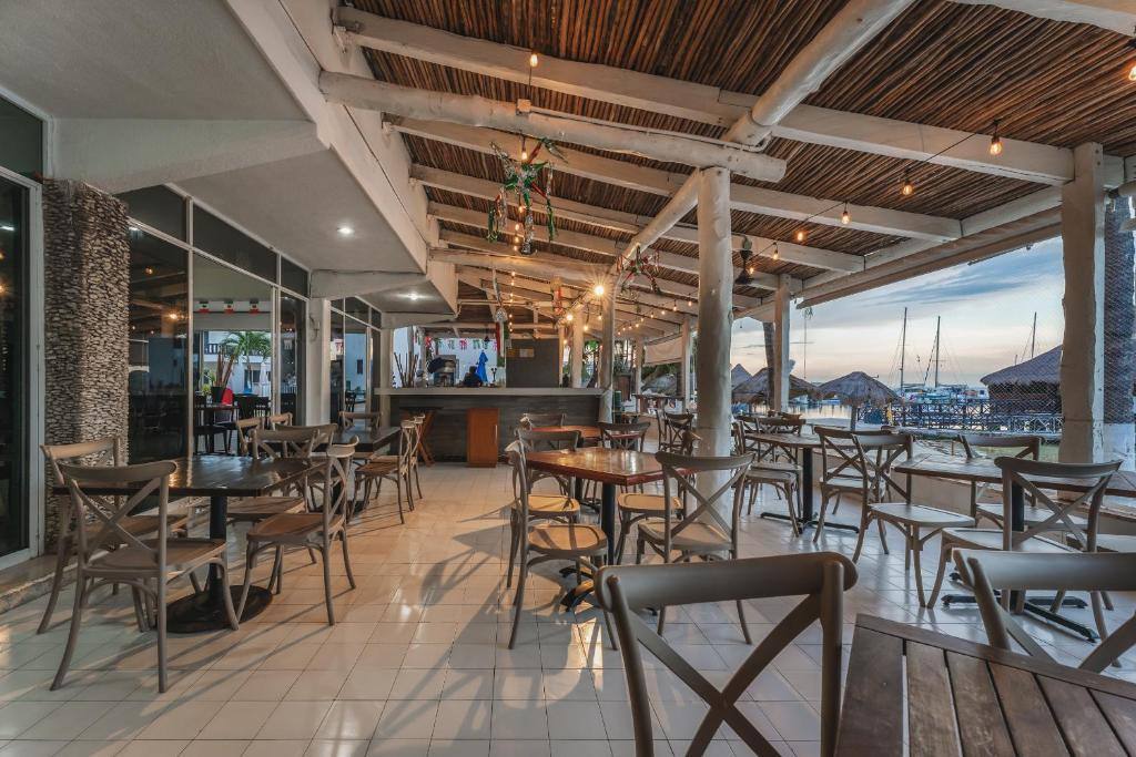 Hotel imperial Las Perlas: Restaurant