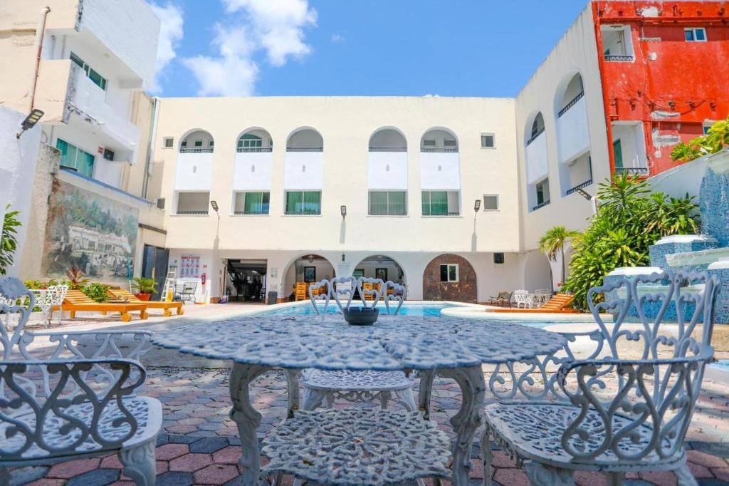 Hotel Maria de Lourdes: Property views