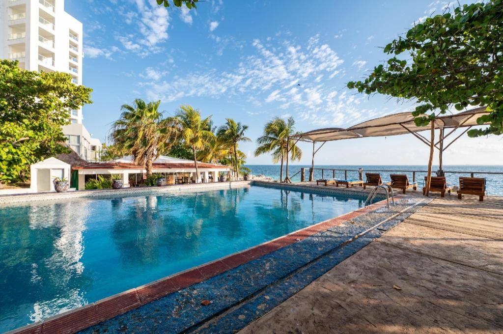 Hotel Maya Caribe Faranda: Swimming pool