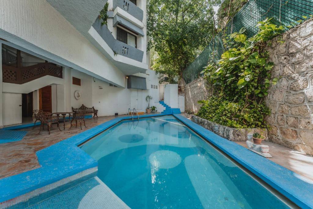 Hotel Plaza Kokai: Swimming pool