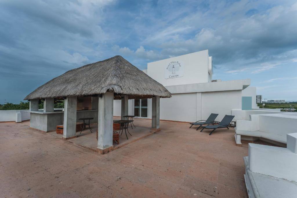 Hotel Plaza Kokai: View