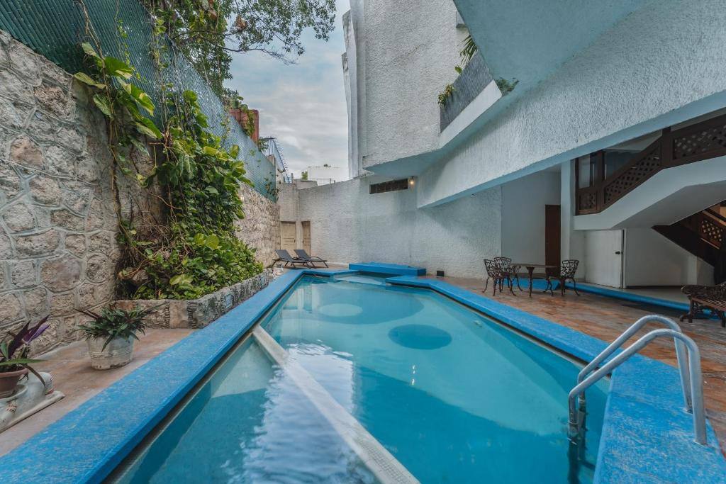 Hotel Plaza Kokai: Swimming pool