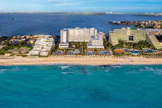Hotel Riu Palace Kukulkan: Exterior view