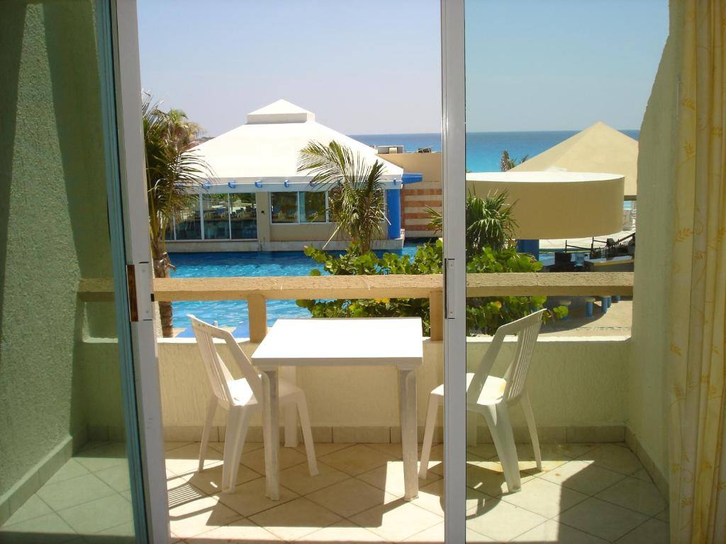 Hotel Sol y Mar: View