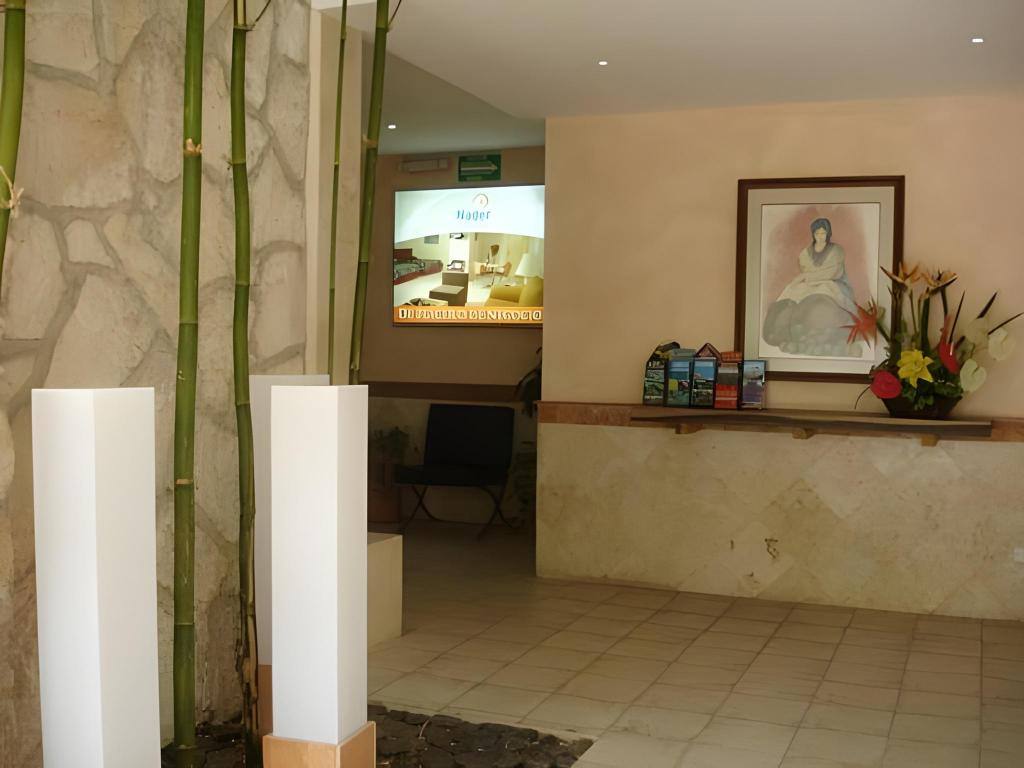 Hotel & Suites Nader: Interior view