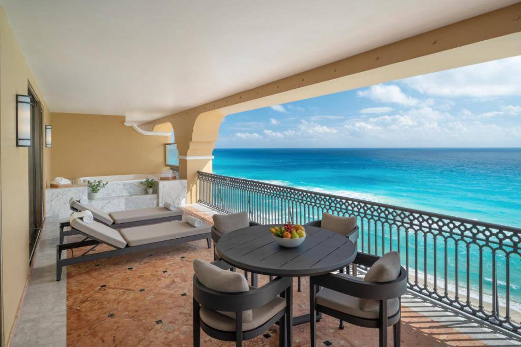 Kempinski Hotel Cancún: Hot tub