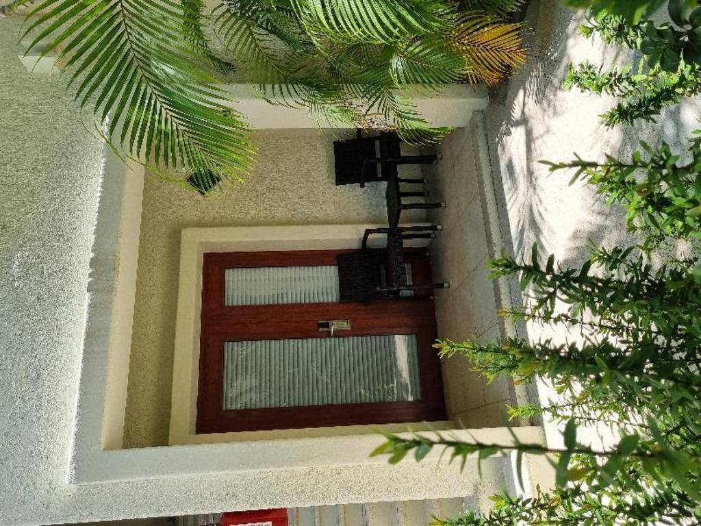 Laguna Suites: Other